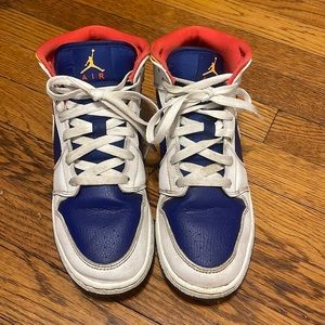 Nike Jordan Mid Sneakers!
